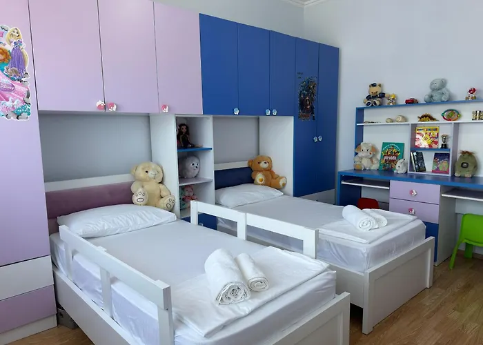 Spacious & Cozy Family Near Sanatorium Διαμέρισμα